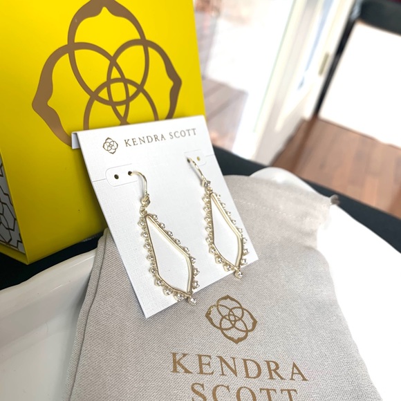 NWT Kendra Scott 14k gold plated drop earrings - Picture 8 of 8
